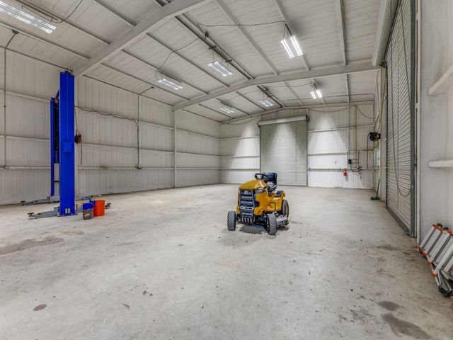 5584 Justine Place, Fort Worth, TX 76126