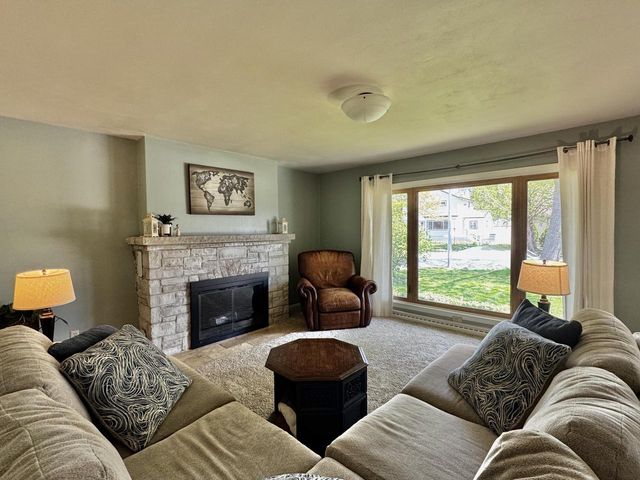 1231 118th STREET, West Allis, WI 53214