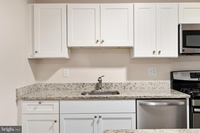 13546 KASLO DR, Woodbridge, VA 22193