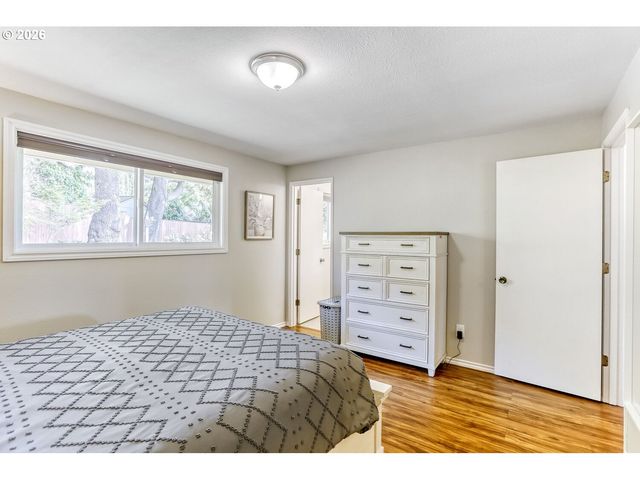 12405 Sw BERRYHILL Ln, Beaverton, OR 97008