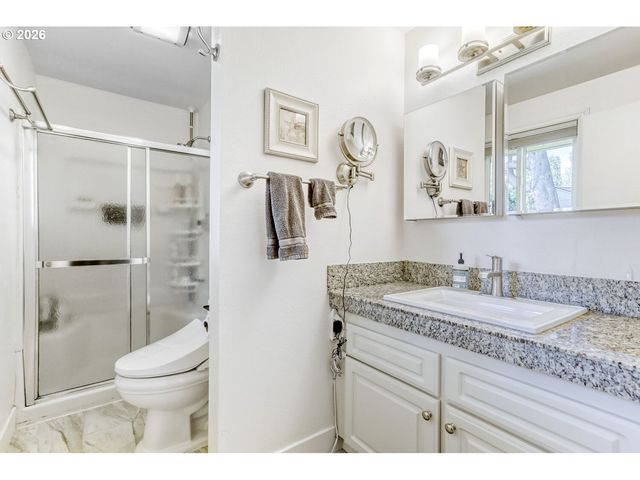 12405 Sw BERRYHILL Ln, Beaverton, OR 97008