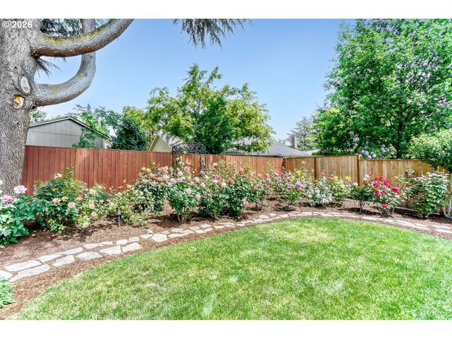 12405 Sw BERRYHILL Ln, Beaverton, OR 97008