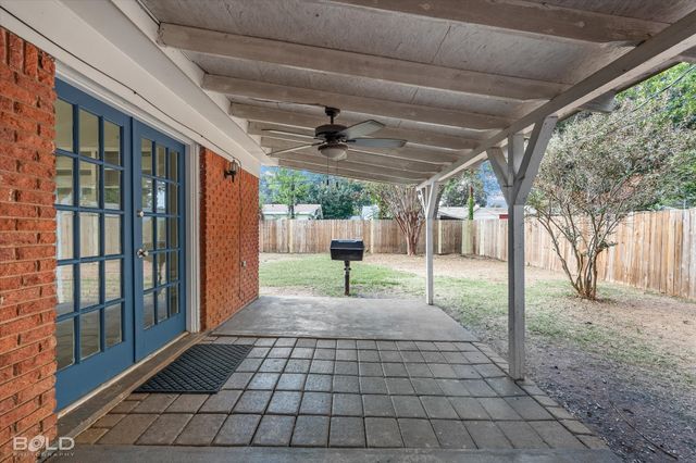 3203 Bistineau Drive, Bossier City, LA 71112