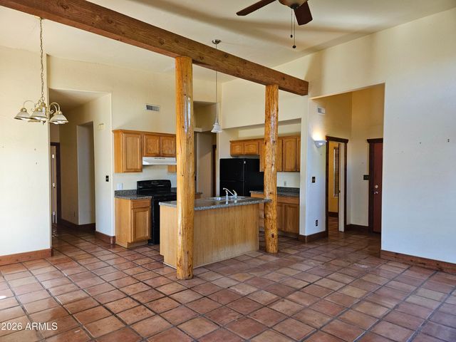 4105 N Washington Avenue, Douglas, AZ 85607