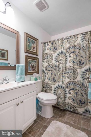 242 PARKSIDE CT, Woodstock, VA 22664