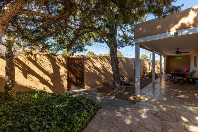 1306 Washington Street NE, Albuquerque, NM 87110