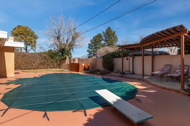 1306 Washington Street NE, Albuquerque, NM 87110