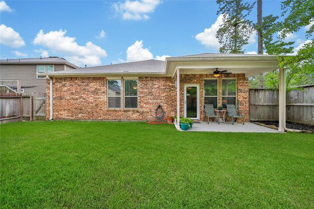2114 Lost Timbers Drive, Conroe, TX 77304
