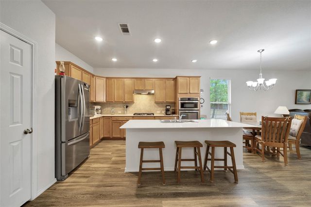 2114 Lost Timbers Drive, Conroe, TX 77304