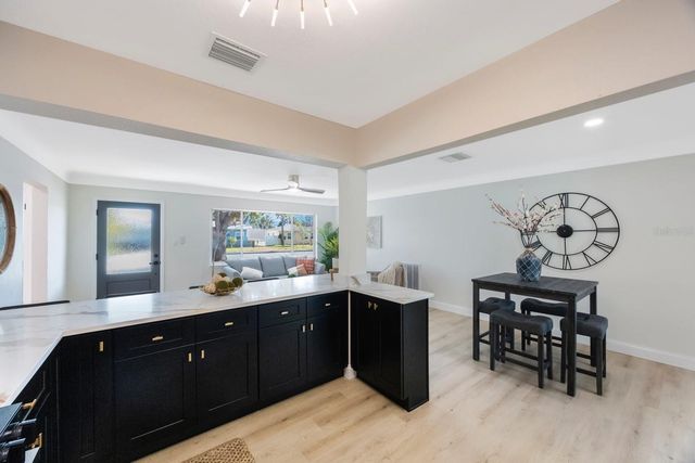280 41ST AVENUE, St Pete Beach, FL 33706