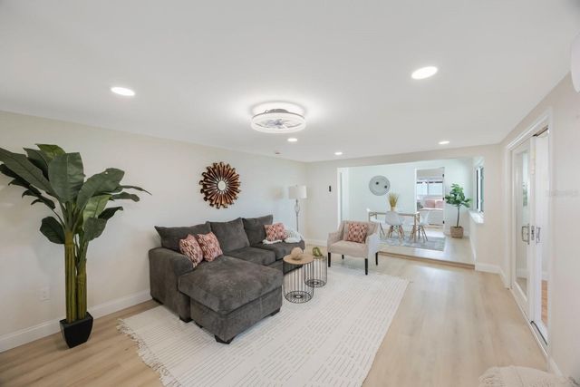 280 41ST AVENUE, St Pete Beach, FL 33706