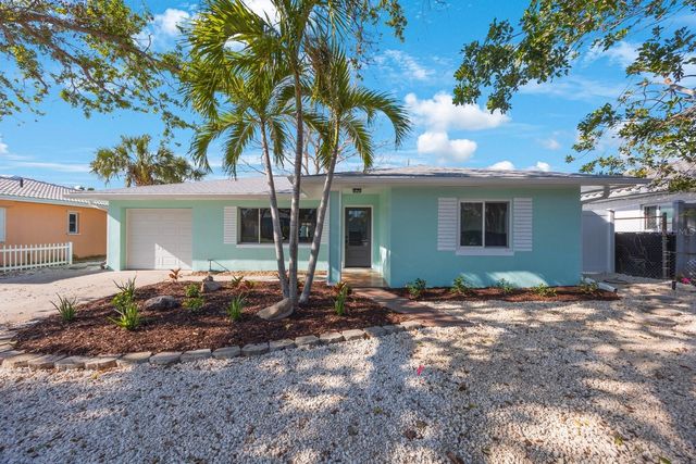 280 41ST AVENUE, St Pete Beach, FL 33706