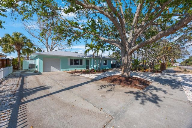280 41ST AVENUE, St Pete Beach, FL 33706