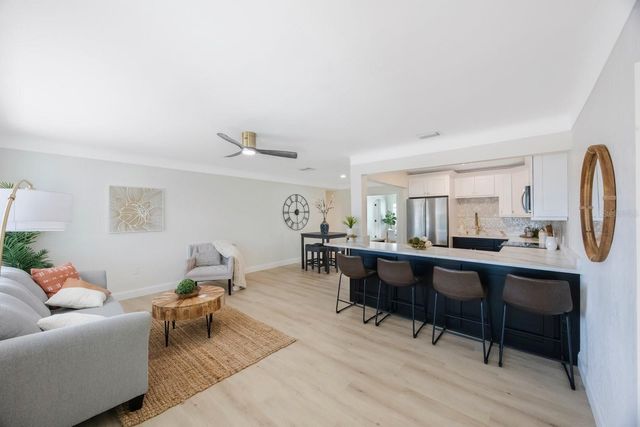280 41ST AVENUE, St Pete Beach, FL 33706