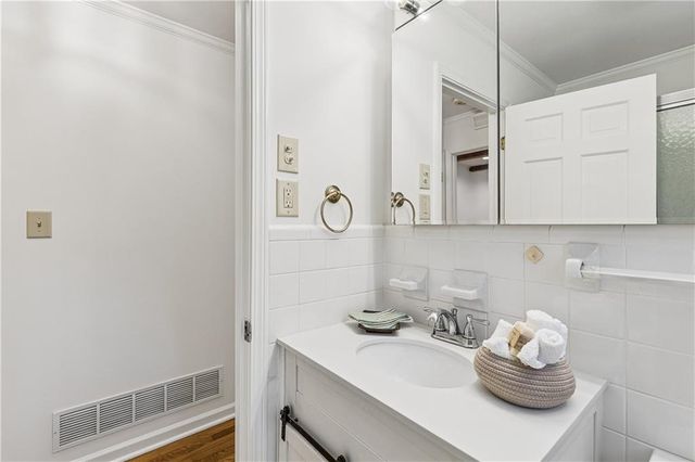3341 Hickory Crest Drive NW, Marietta, GA 30064