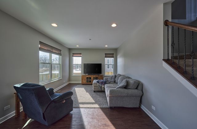 2732 Woodworth Avenue, Woodstock, IL 60098