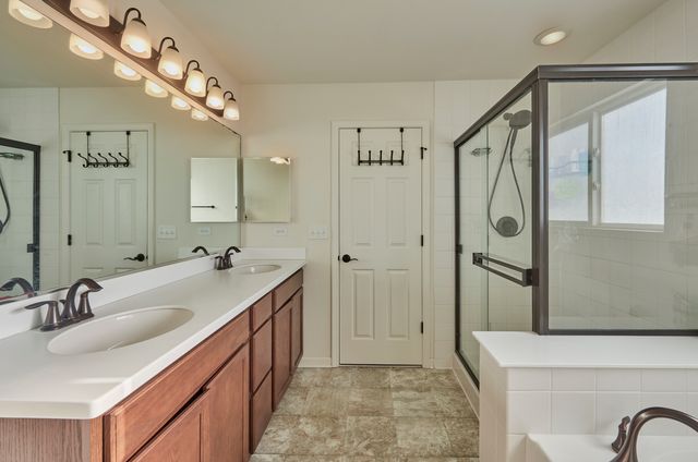 2732 Woodworth Avenue, Woodstock, IL 60098