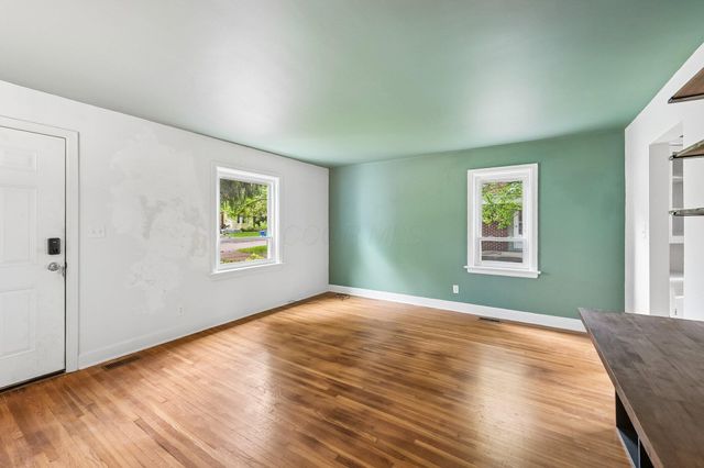 175 W Weisheimer Road, Columbus, OH 43214