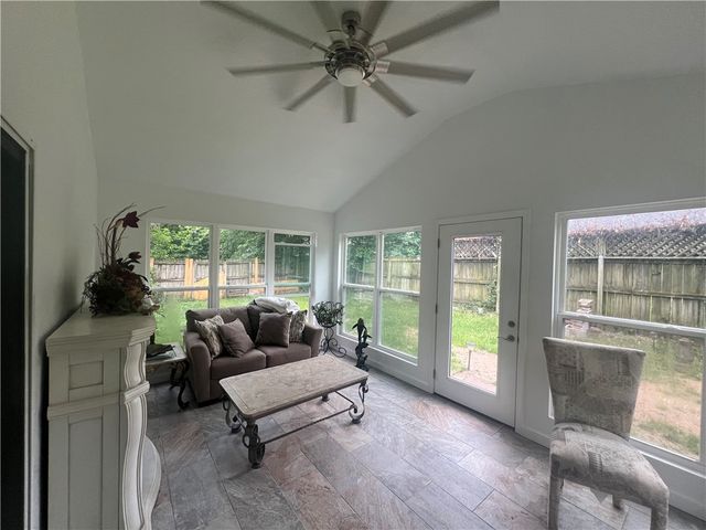 711 Applegate Lane, Lincoln, AR 72744