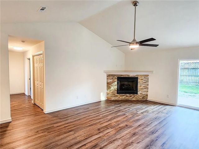 711 Applegate Lane, Lincoln, AR 72744
