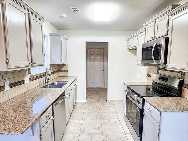 711 Applegate Lane, Lincoln, AR 72744