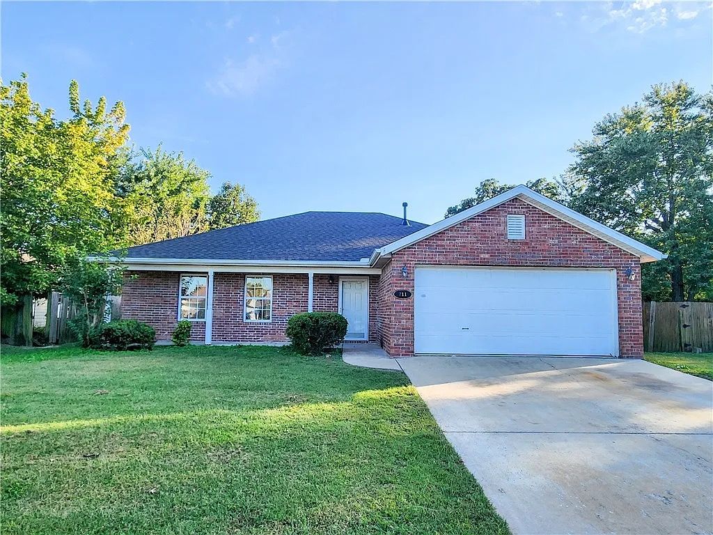 711 Applegate Lane, Lincoln, AR 72744