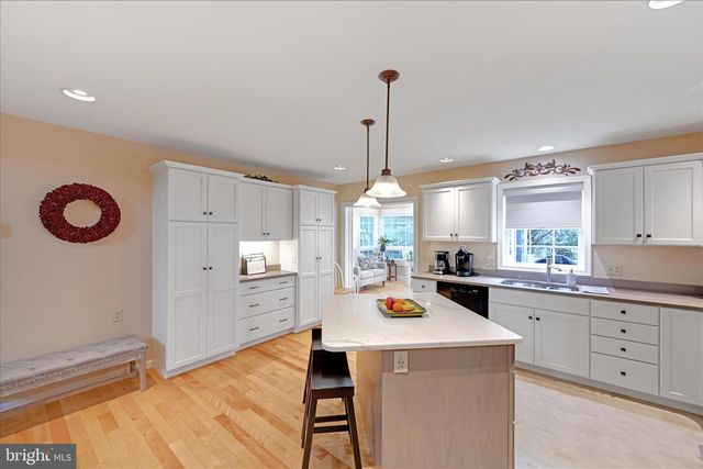 10 GANTZ MDWS, Mount Joy, PA 17552