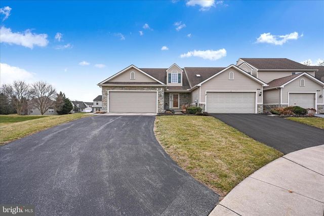 10 GANTZ MDWS, Mount Joy, PA 17552