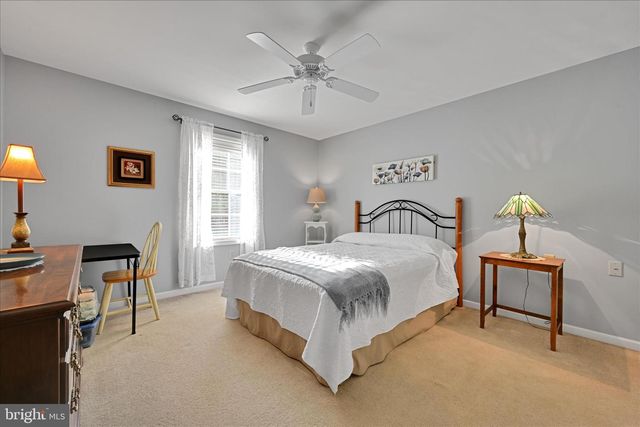 10 GANTZ MDWS, Mount Joy, PA 17552