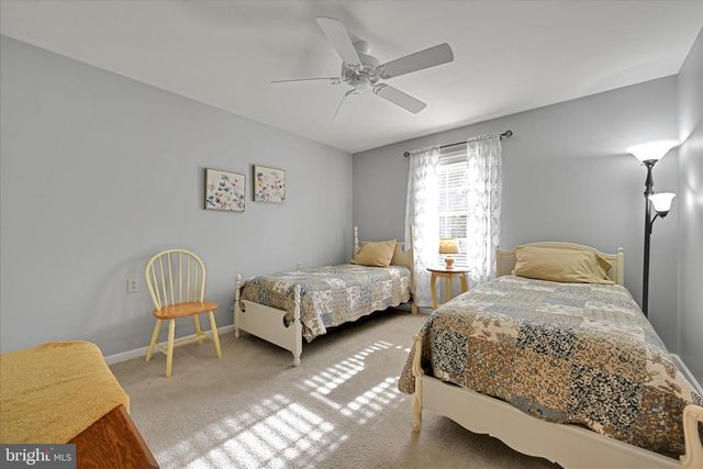 10 GANTZ MDWS, Mount Joy, PA 17552