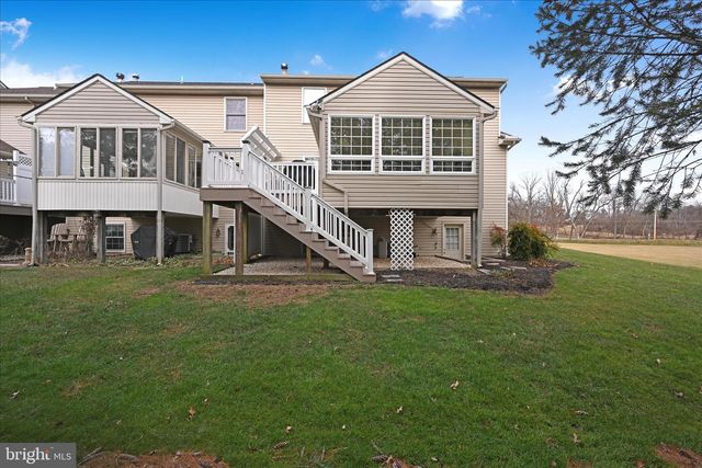 10 GANTZ MDWS, Mount Joy, PA 17552