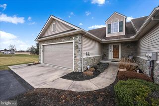 10 GANTZ MDWS, Mount Joy, PA 17552