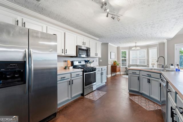 260 Bridgemill Lane, Hampton, GA 30228