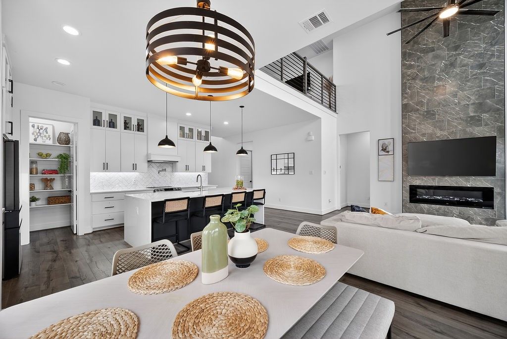 1322 Genoa Circle, Garland, TX 75040