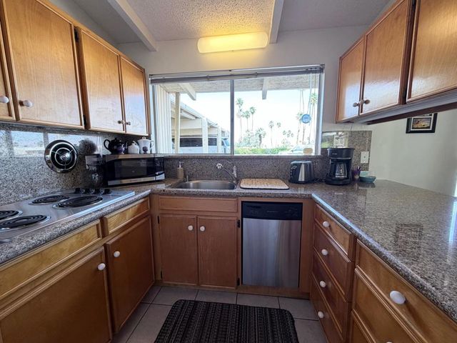 46181 California 74 17, Palm Desert, CA 92260