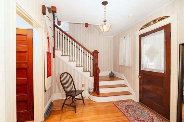 293 Whitwell St, Quincy, MA 02169