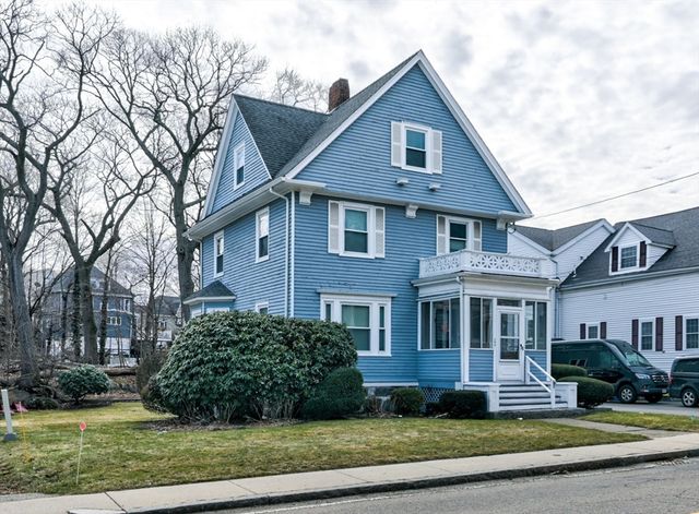 293 Whitwell St, Quincy, MA 02169