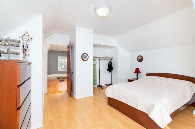 293 Whitwell St, Quincy, MA 02169