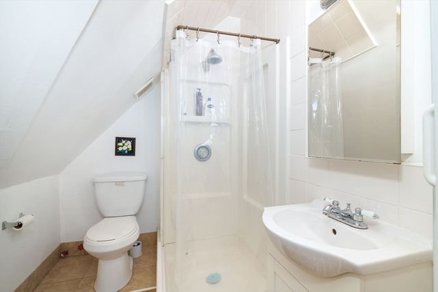 293 Whitwell St, Quincy, MA 02169