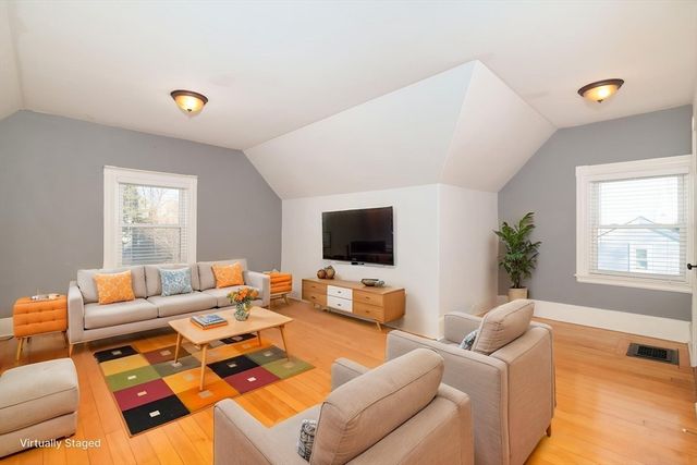 293 Whitwell St, Quincy, MA 02169