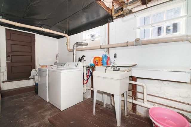 293 Whitwell St, Quincy, MA 02169