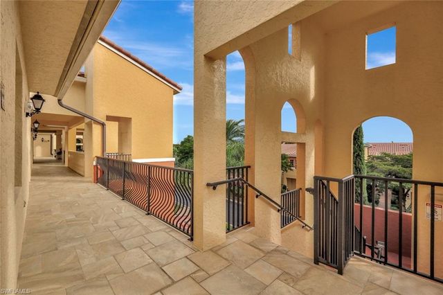 22300 Piazza Doria LN # 301, Estero, FL 33928