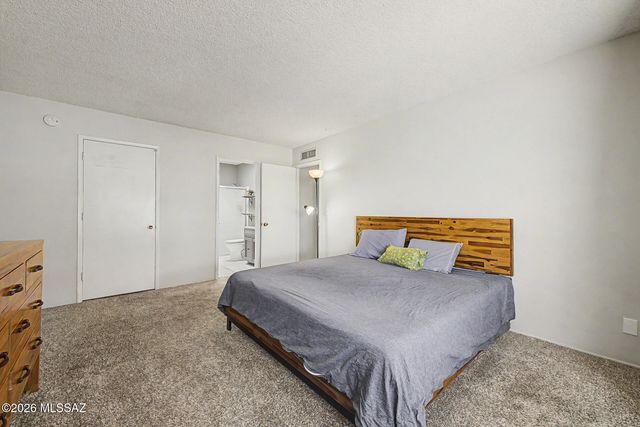 660 E River Rd Apt H, Tucson, AZ 85704