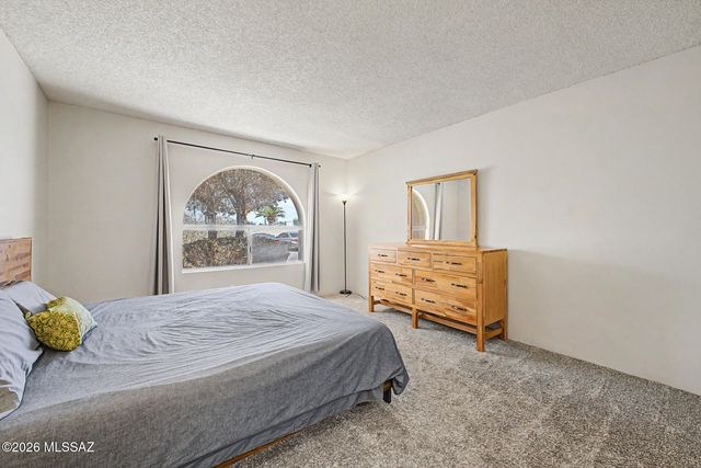 660 E River Rd Apt H, Tucson, AZ 85704