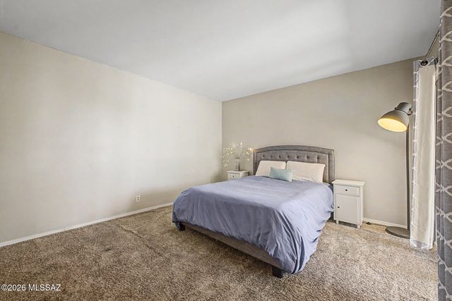 660 E River Rd Apt H, Tucson, AZ 85704