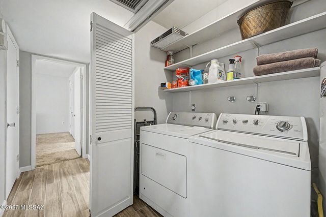 660 E River Rd Apt H, Tucson, AZ 85704