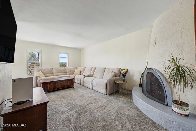 660 E River Rd Apt H, Tucson, AZ 85704
