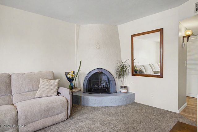 660 E River Rd Apt H, Tucson, AZ 85704