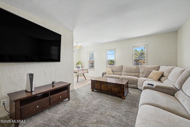 660 E River Rd Apt H, Tucson, AZ 85704
