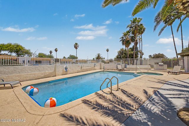 660 E River Rd Apt H, Tucson, AZ 85704